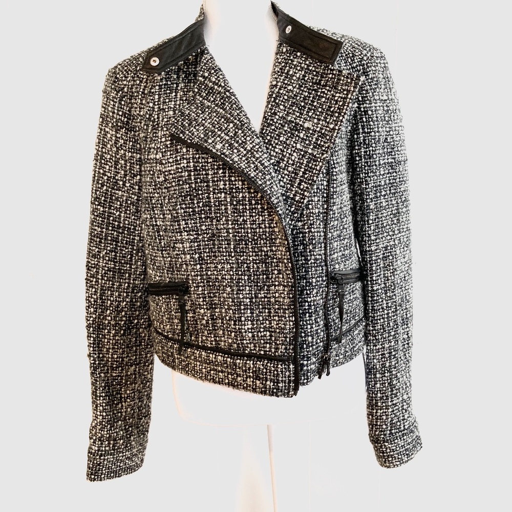 Cappotto Donna Kenneth Cole In Lana Tweed Asimmetrico Con Cintura E Dettagli Zip
